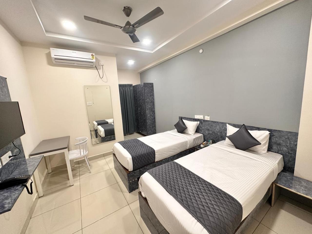 Hotel Aerotel,Hyderabad เชมชาบัด ภายนอก รูปภาพ
