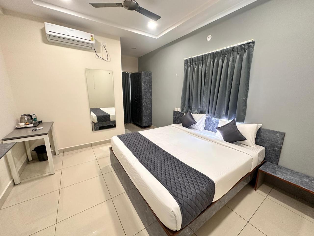 Hotel Aerotel,Hyderabad เชมชาบัด ภายนอก รูปภาพ